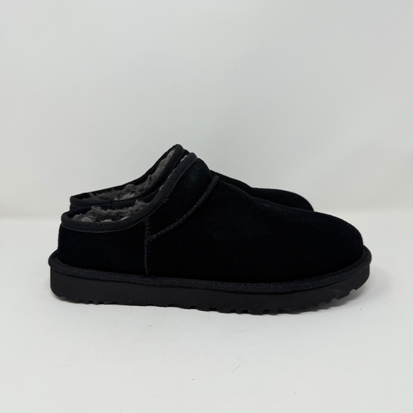 New UGG Classic Slipper In Black Women's Sz 10 - Picture 5 of 16